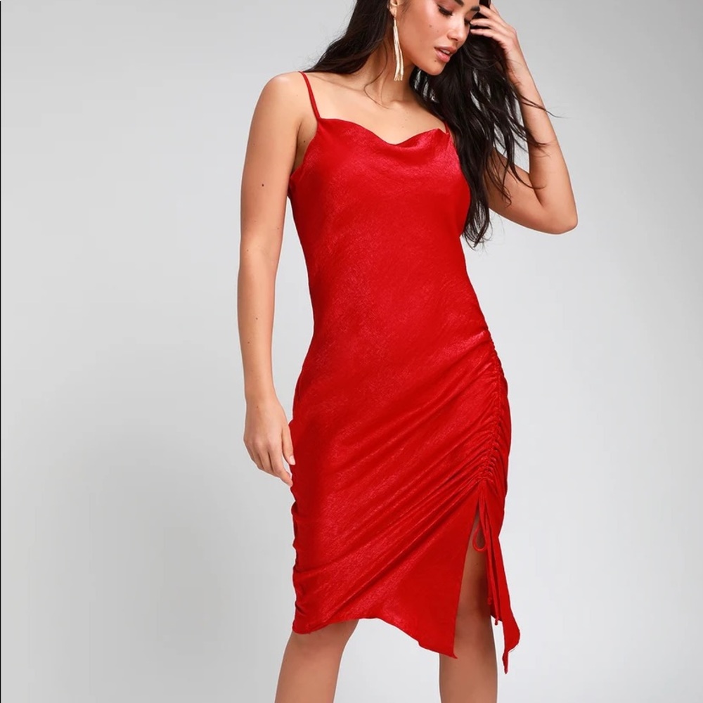 NWT LuLu’s Rolande Satin Ruched Midi Slip Dress